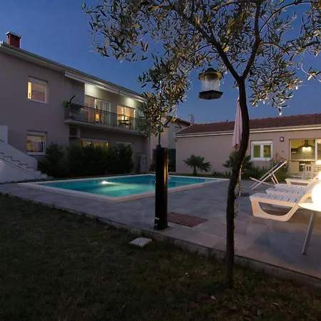 Pjacal Ii Villa *